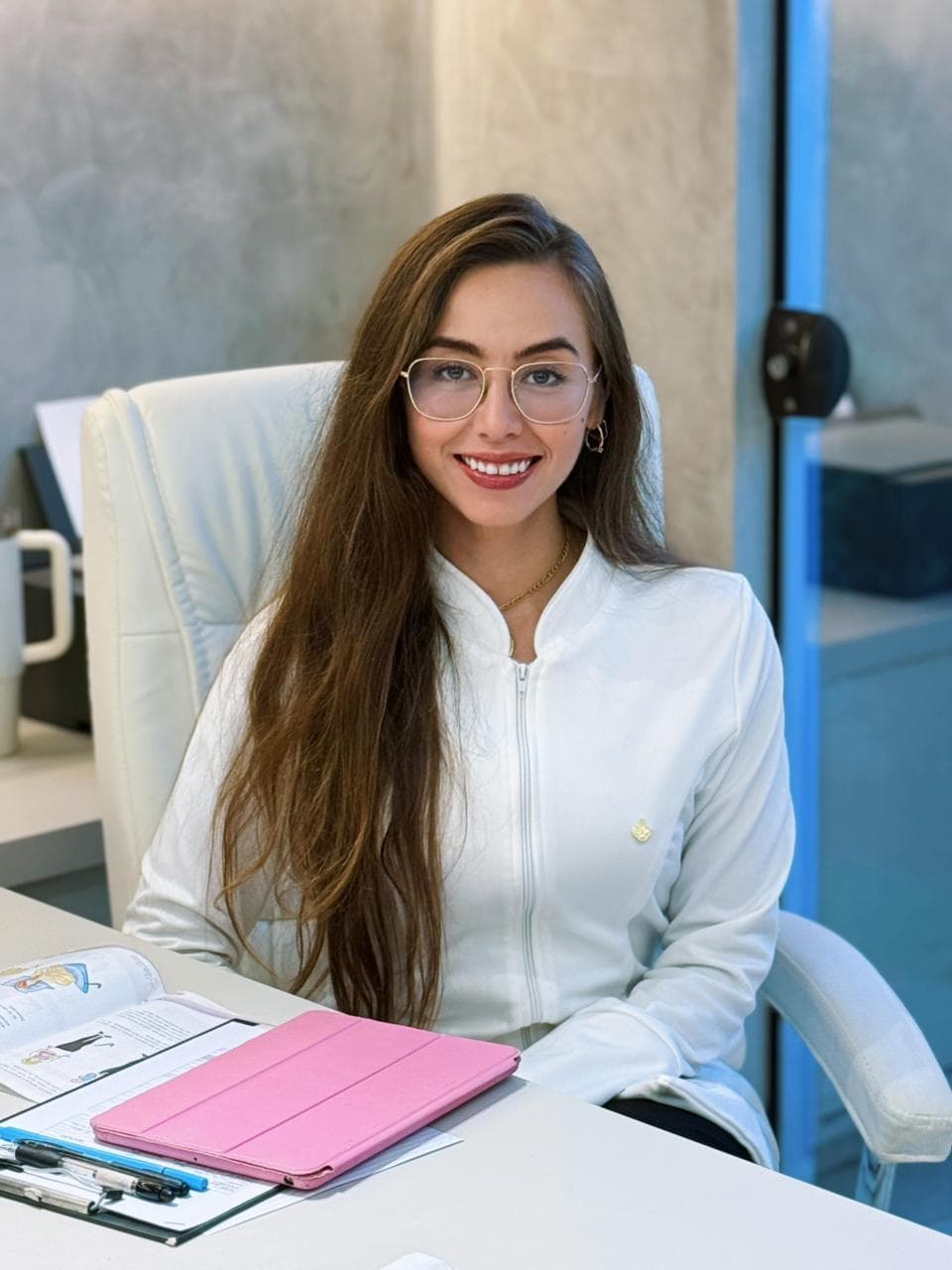 Dra. Eloise Oliveira
